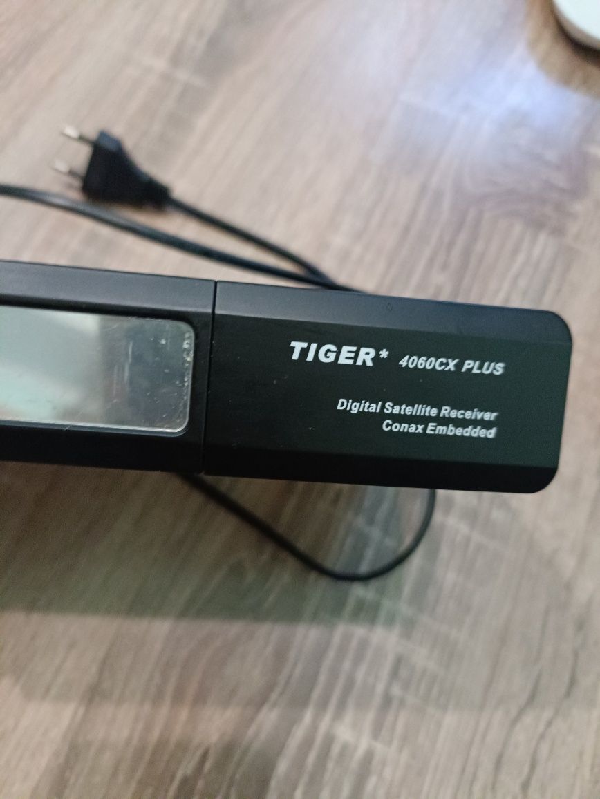 Спутниковый ресивер Tiger 4060CX/тюнер