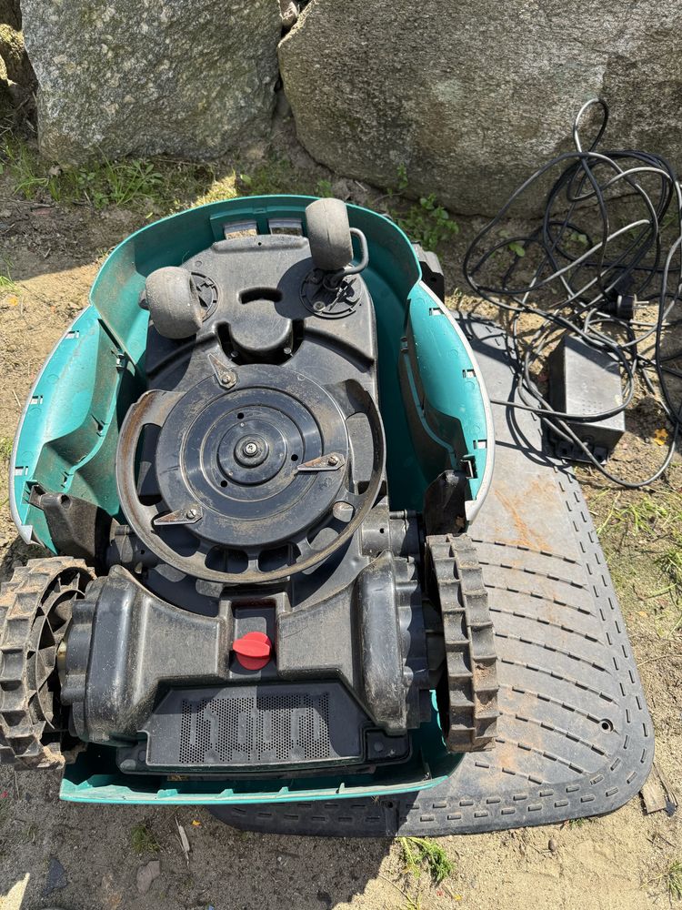 Roboty koszace Bosch Intengo Stiga Autoclip 127 i Husqvarna CS P1