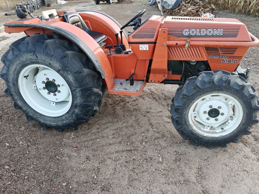 Tractor Goldoni 614 compact 60cv