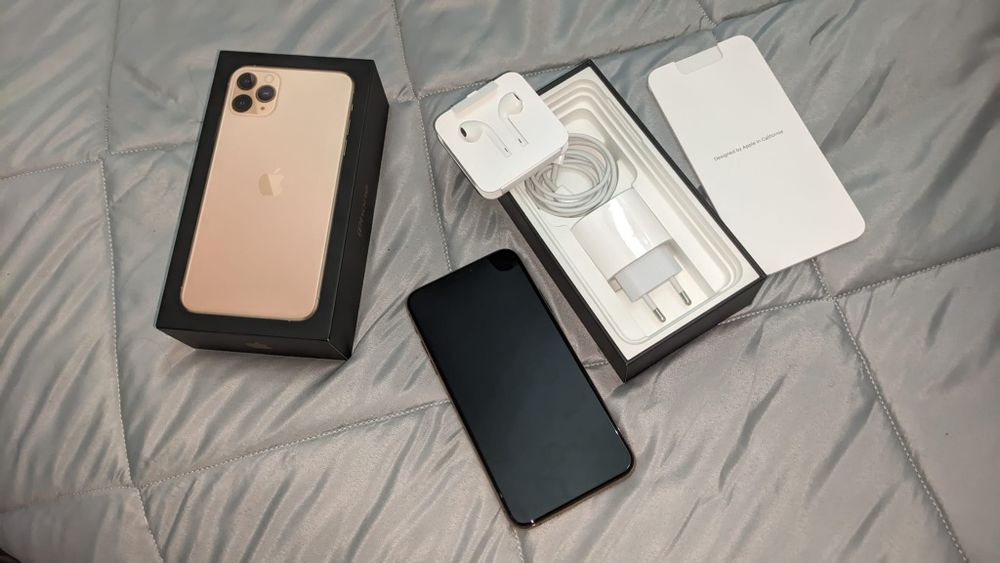iPhone 11 Pro Max - negociável