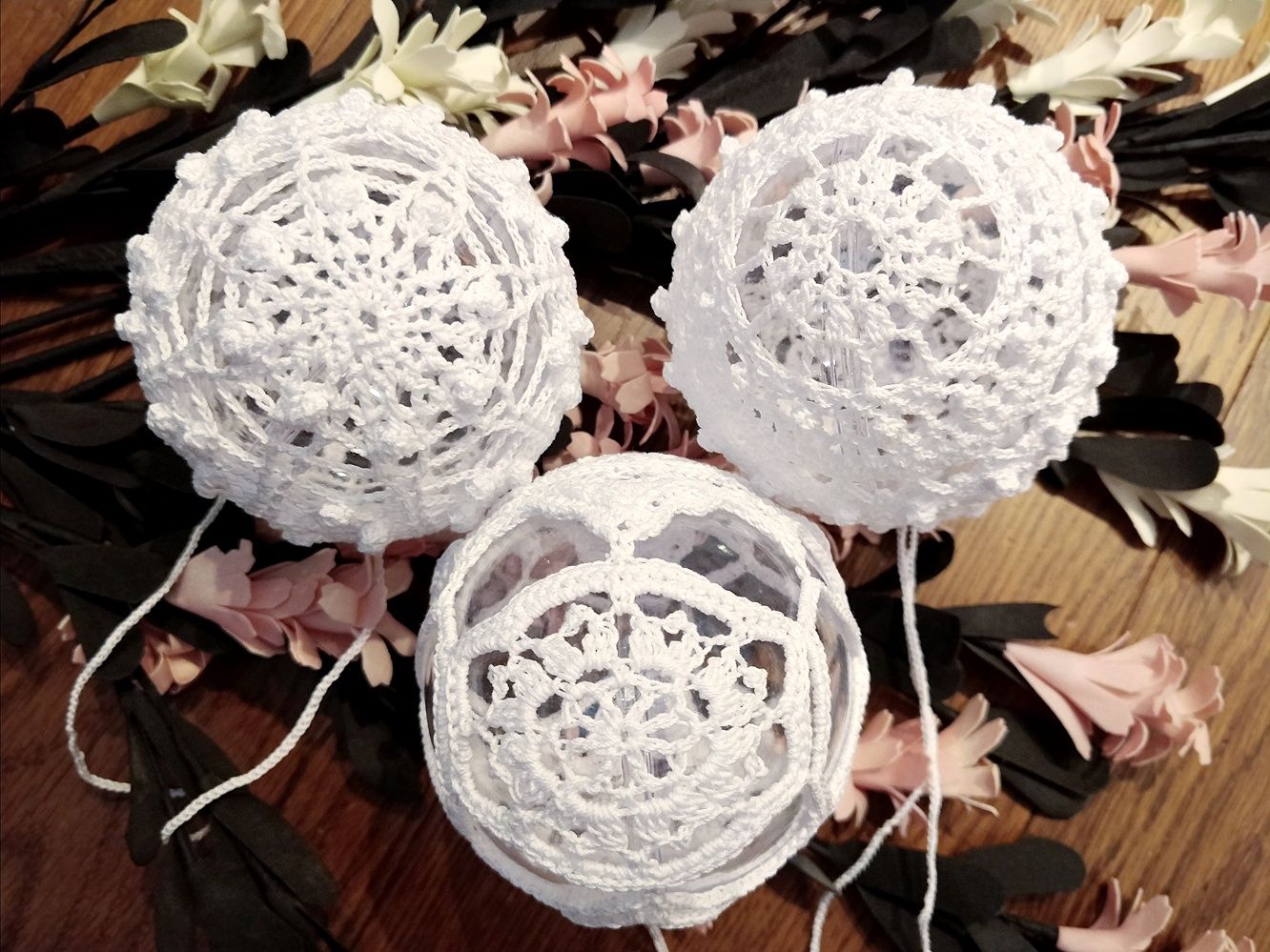 Duże ażurowe ozdobne pisanki zawieszki Komplet Handmade 3 szt
