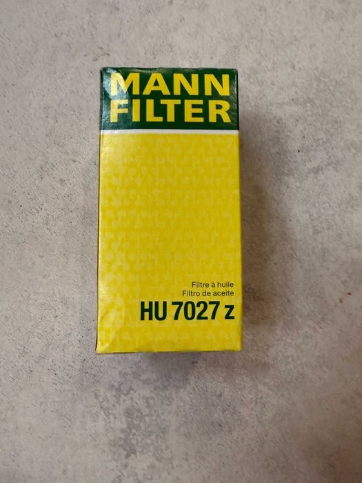 Фільтр масляний  Mann HU 7027 Z