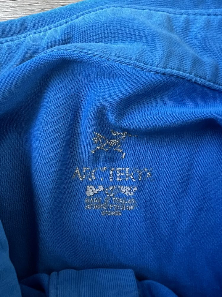 Arcteryx чоловіче поло футболка розмір М оригінал