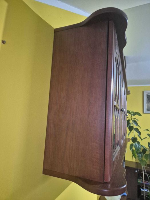 Fantazyjna szafka wisząca - witrynka - kredensik wiszący