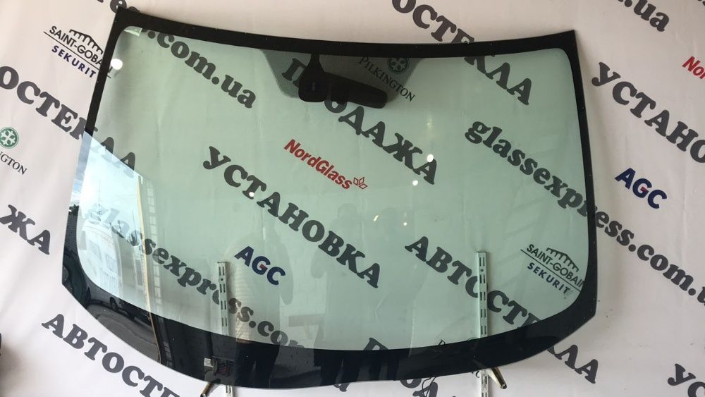 Лобовое стекло Mitsubishi Outlander XL 2006-2012 Аутлендер Автостекло