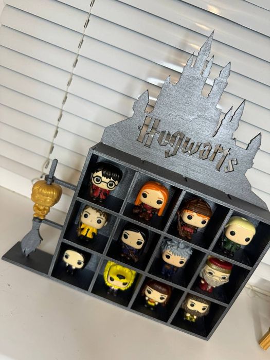 Шафа для фігурок з Kinder Гаррі Поттер. Сірий металік