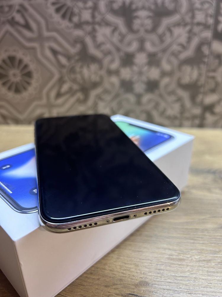 iPhone X 64GB Silver, kondycja baterii 84%, ZESTAW, 100% sprawny !