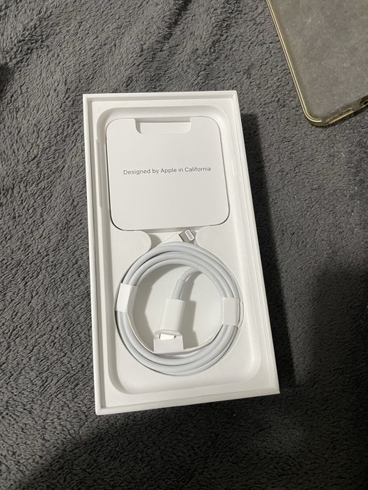 iPhone SE 2020 - 64GB - Preto