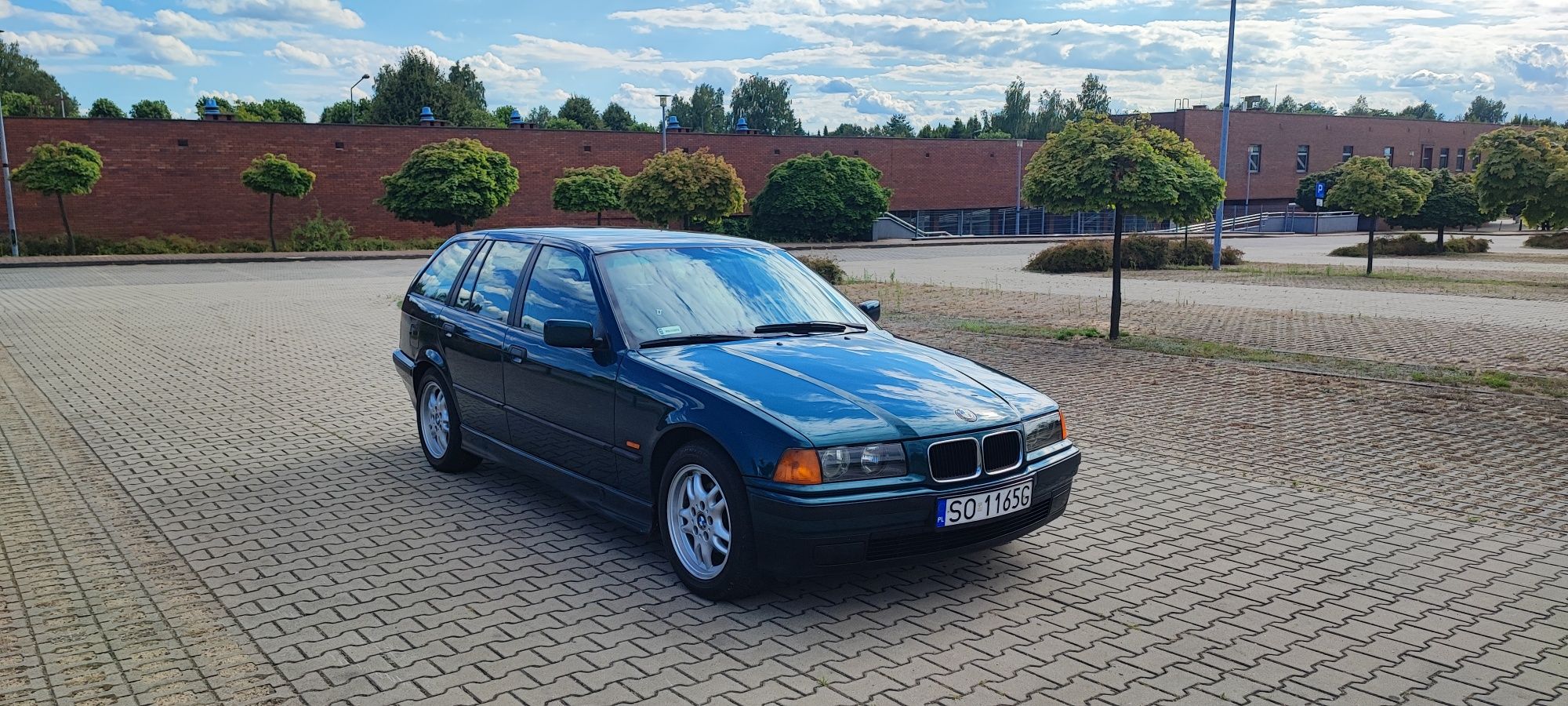 BMW E36 318i+LPG/HAK nowa Klima i progi, DAILY, 3 kluczyki, Touring