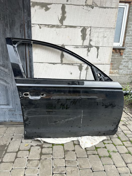 Передні праві двері Audi A6 C7 LY9B