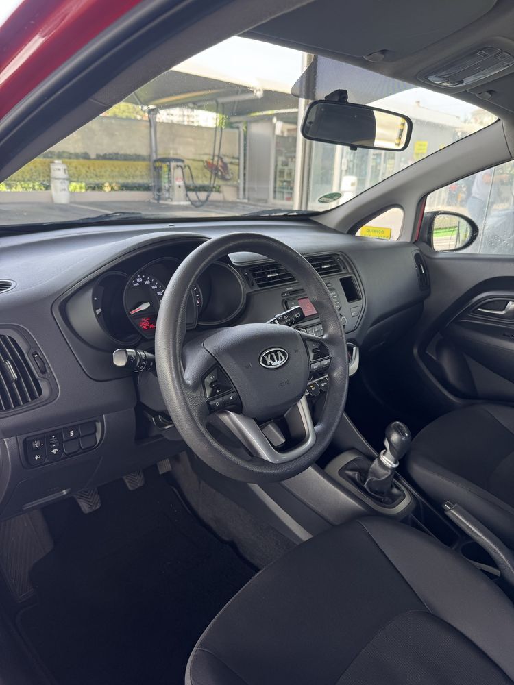 Kia Rio 1.4 Dream Team Edition