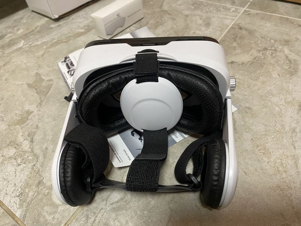 Очки виртуальной реальности Bobo VR Z4 с наушниками