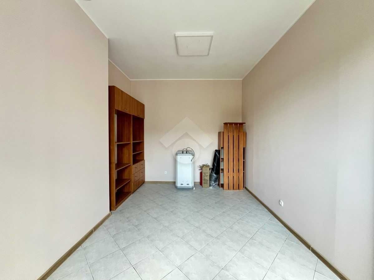 lokal użytkowy, 5pomieszczeń, po remoncie, parking, autobus, tramwaj