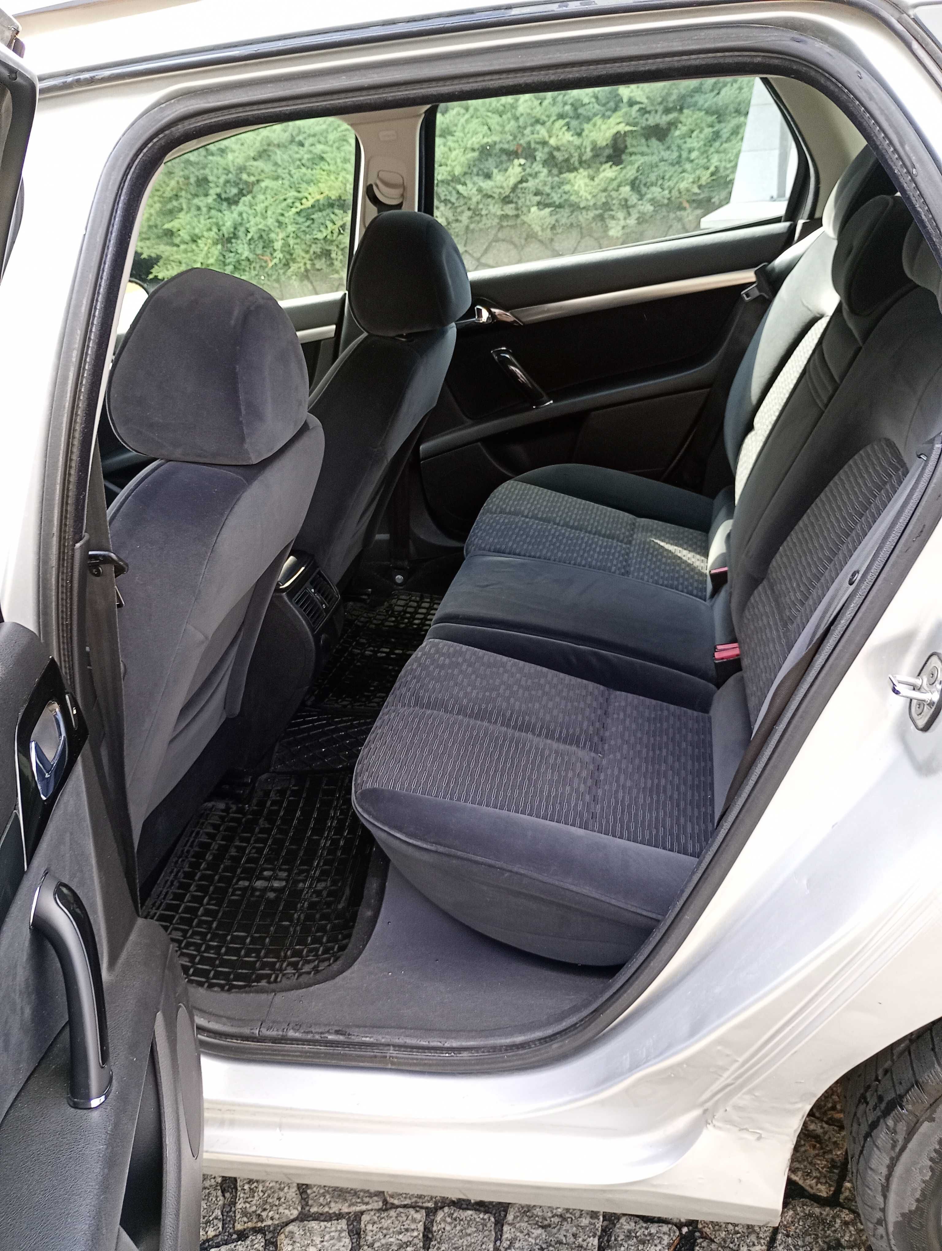 Peugot 407 sw 2010r. 1.6 hdi