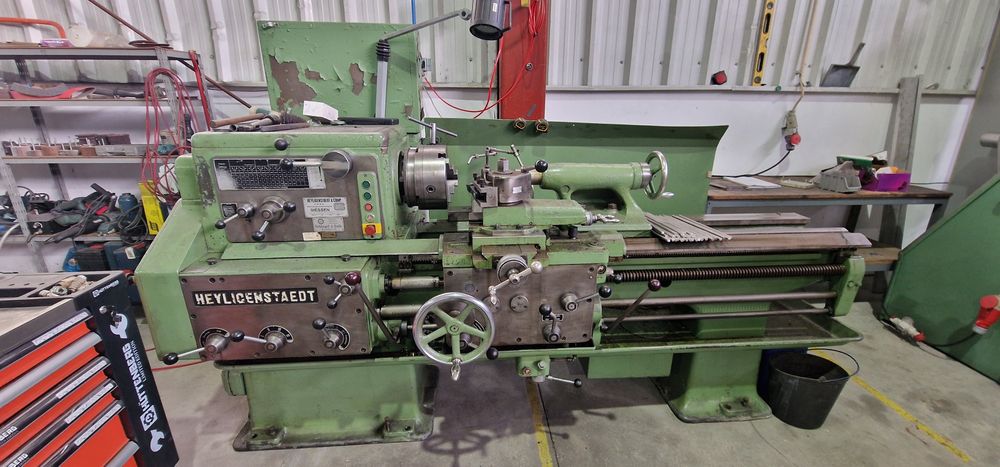 Conjunto de máquinas para serralharia