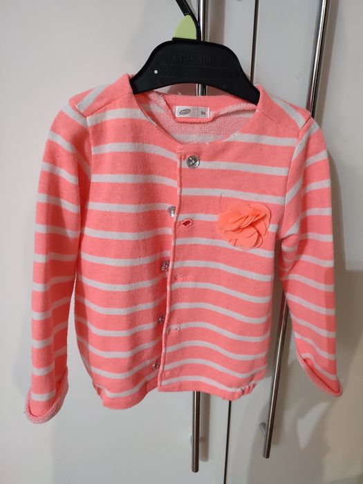 Sweterek zapinany 86