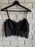 Crop top czarny koronka