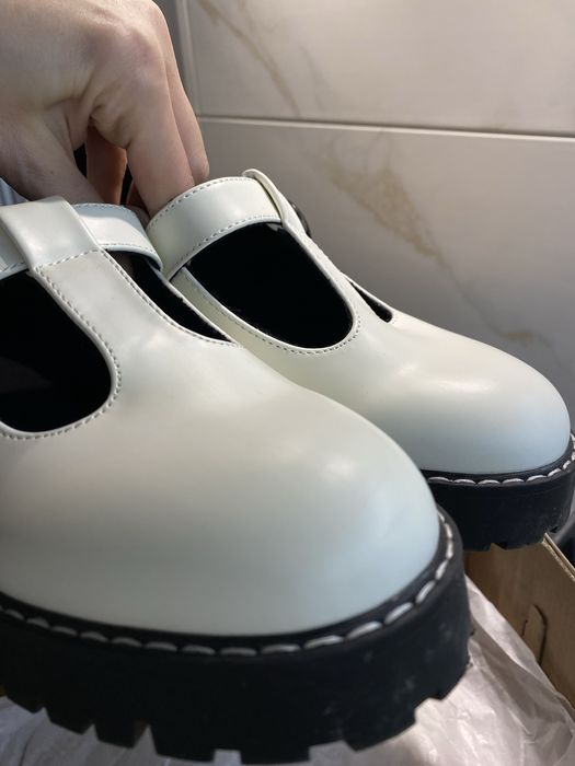 Лофери з пряжкою