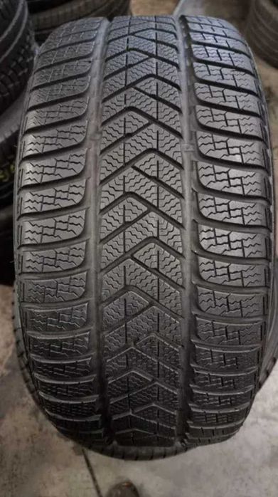 255/30 R20 PIRELLI WINTER SOTTOZERO 3 (90%) 235 245 265. 35 40 45 50