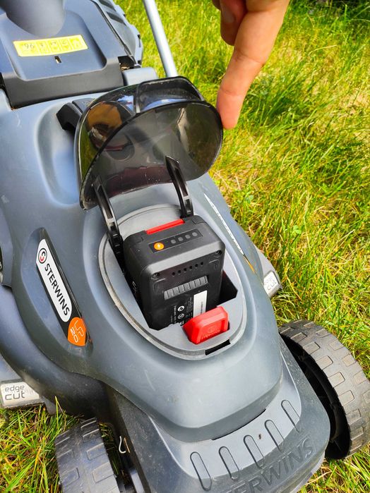 Bezprzewodowa Kosiarka Akumulatorowa 20V Sterwins + Ładowarka