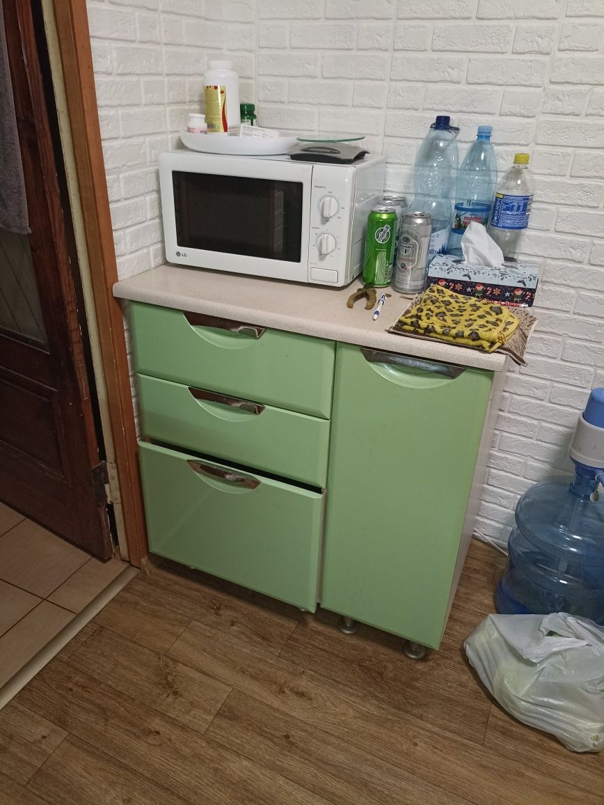 Фасади кухонні м'ятного кольору