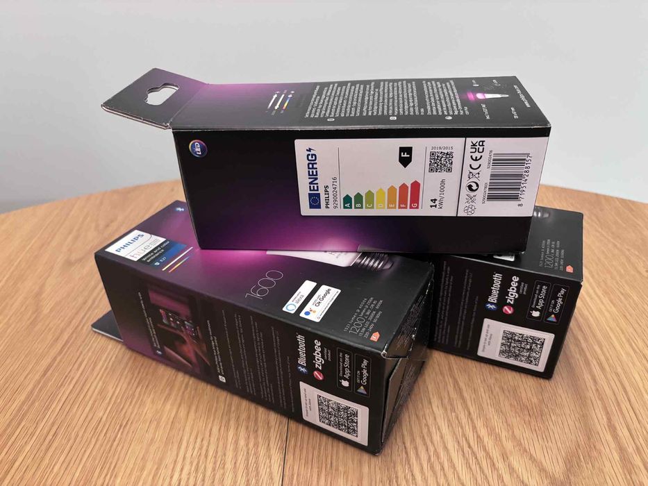 Philips HUE Inteligentna żarówka E27 1600 Color & white Ambiance NOWA