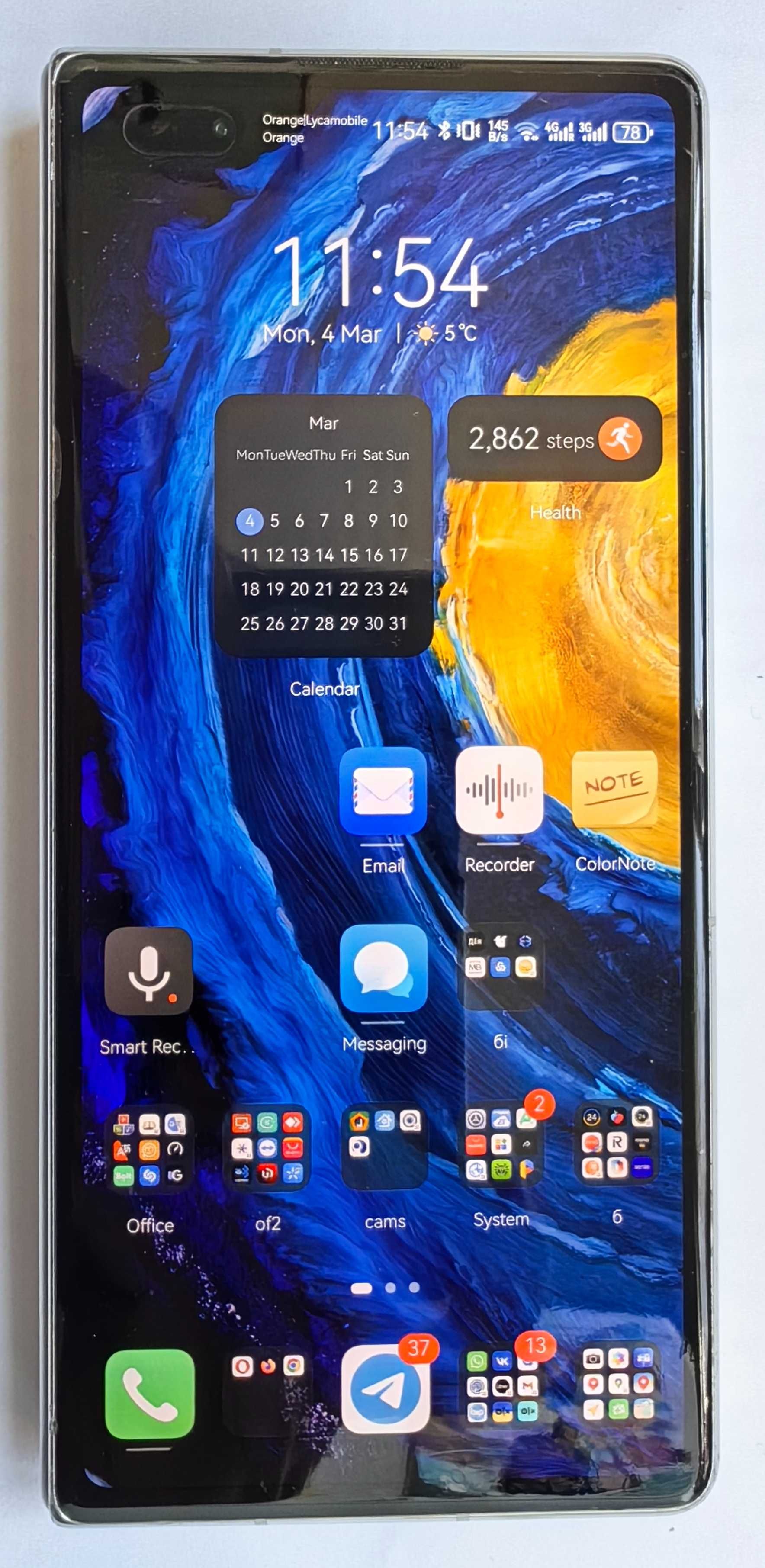 телефон Huawei Mate X2