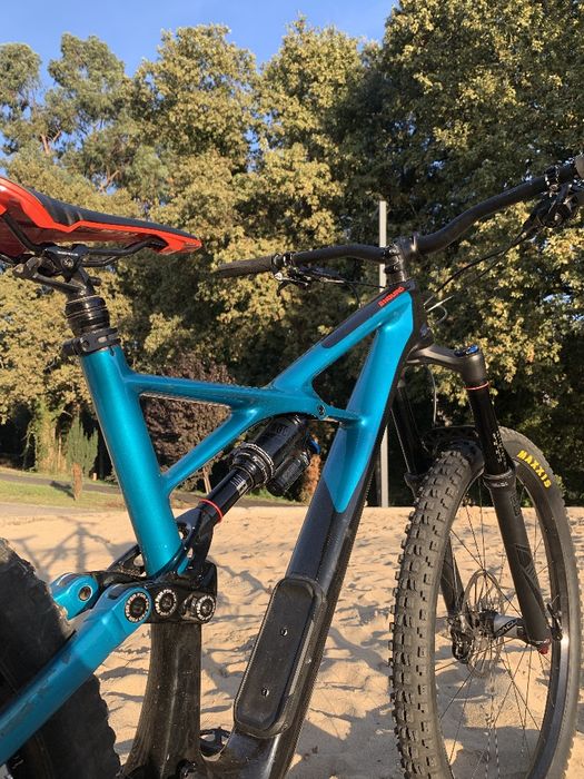Vendo urgente specialized enduro elite carbon de 2017