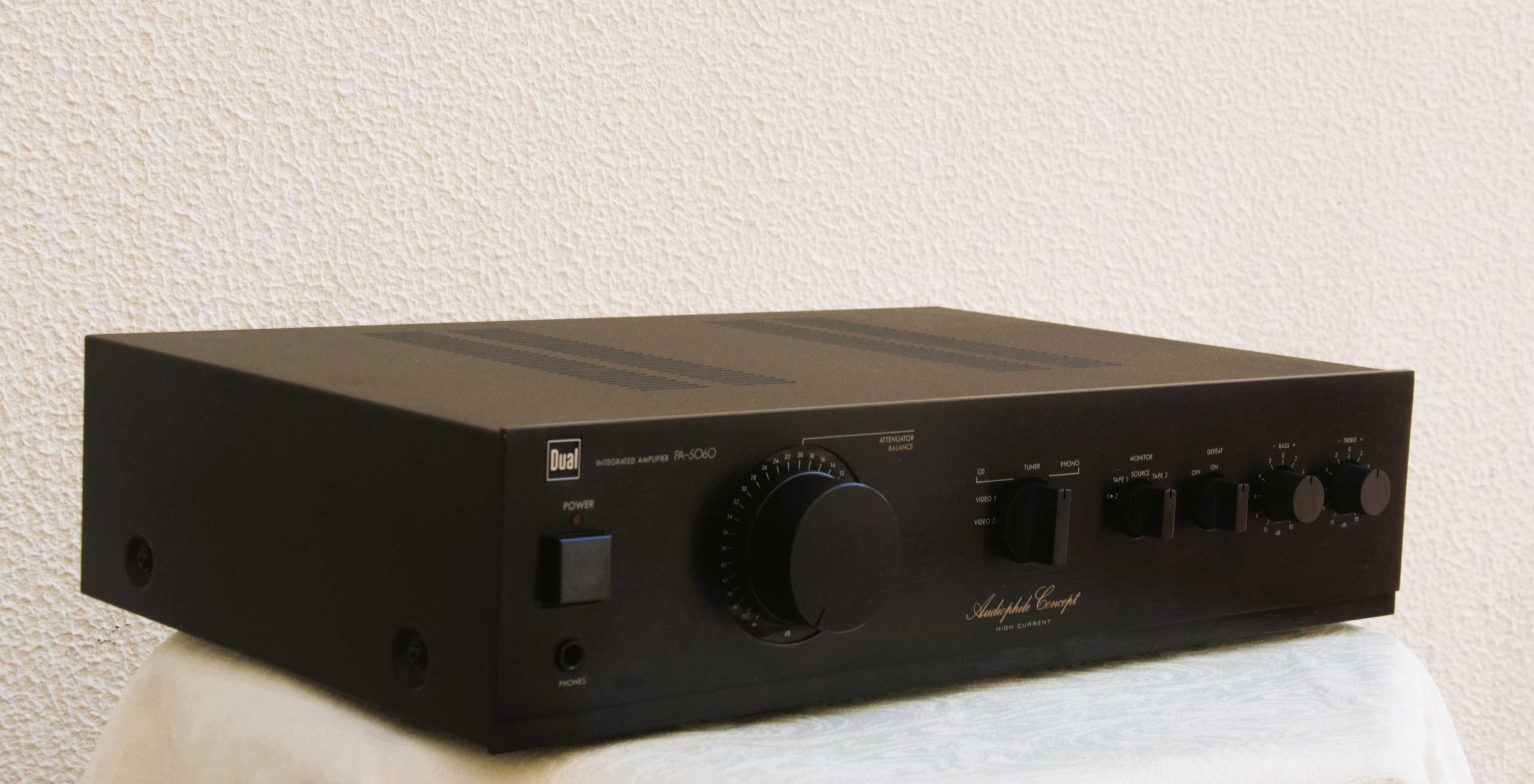Amplificador - Dual PA 5060 Integrated Amplifier