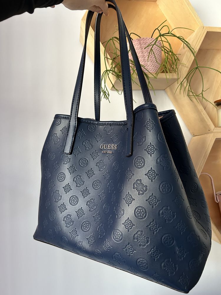 Guess shopperka shopper torebka vikky monogram