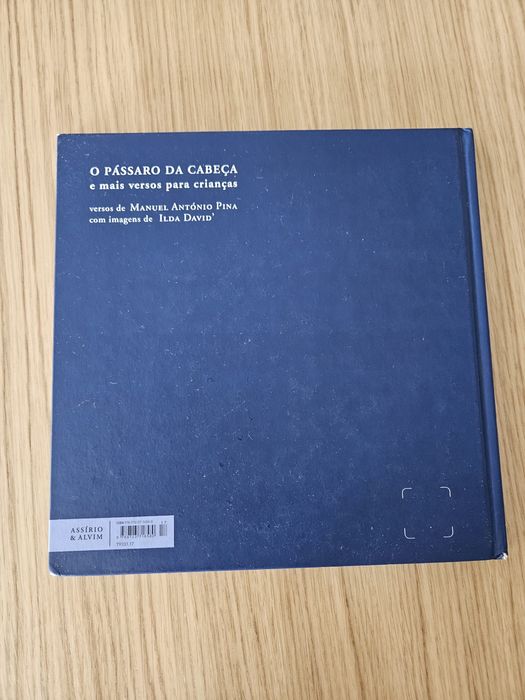 O pássaro da cabeça e mais versos para crianças