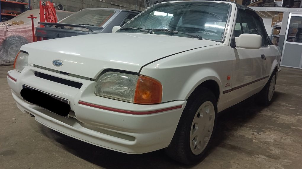 Ford Escort XR3i p/ peças