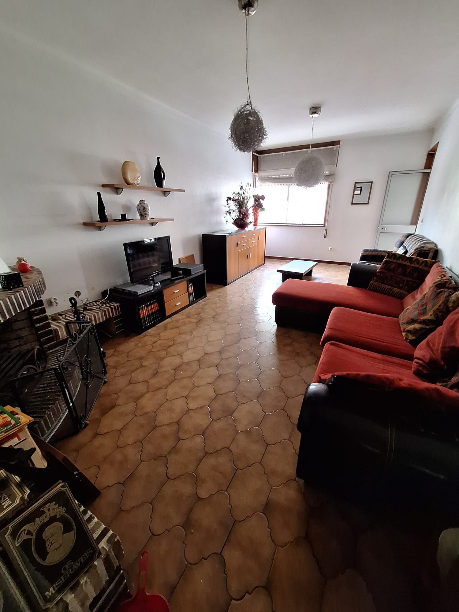 Apartamento t3 com 2 casas banho e lugar garagem