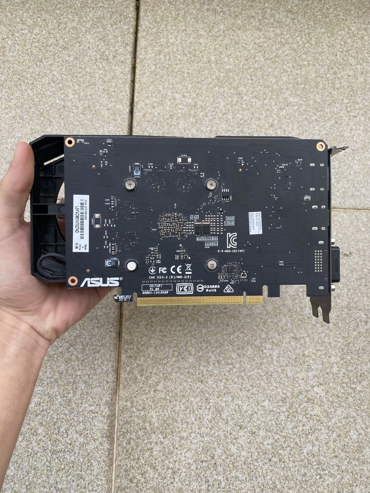 Placa Gráfica Asus GeForce GTX 1650 Dual OC 4gb