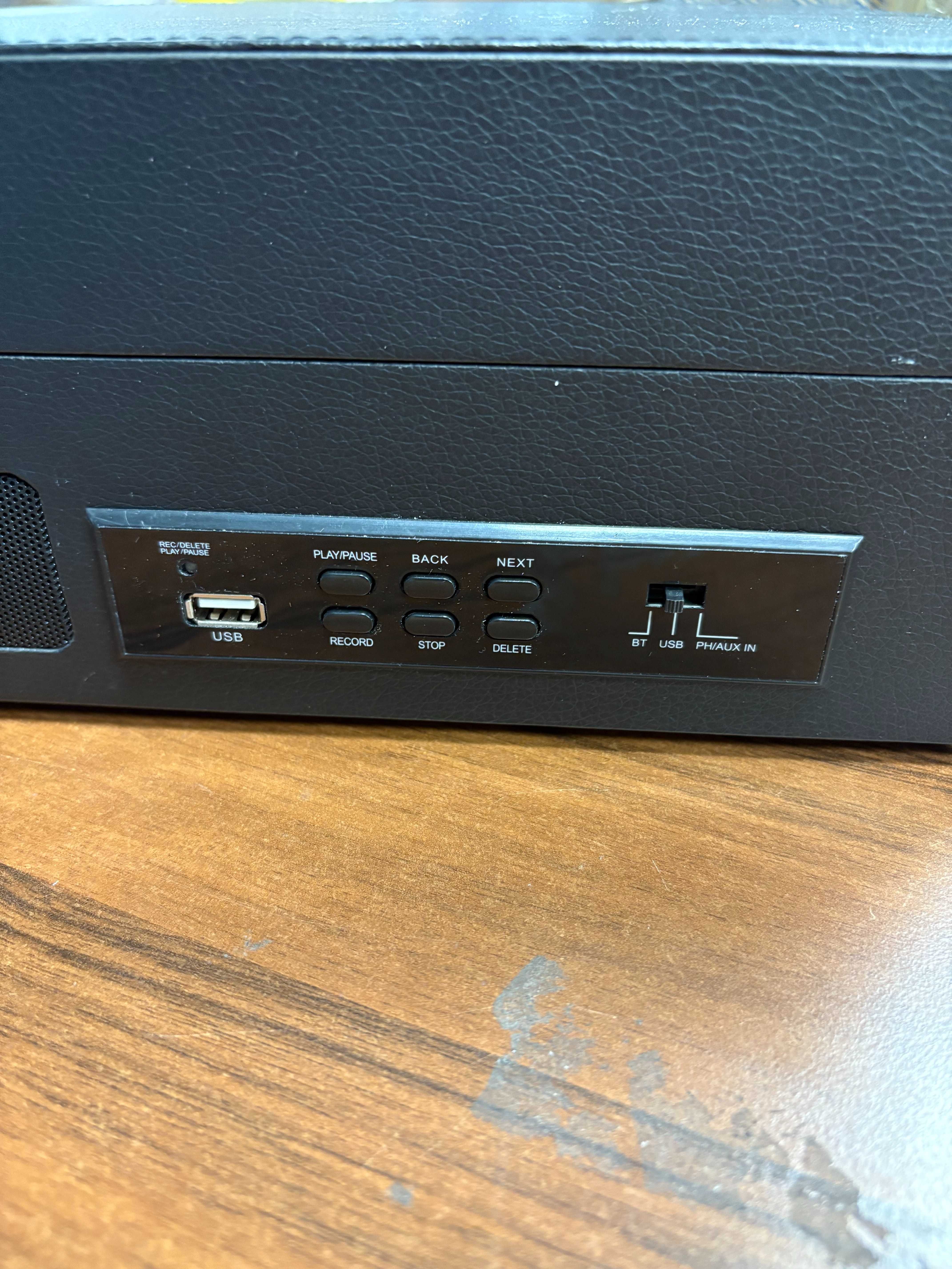 Gramofon Majestic TT-27 BT USB REC Uszkodzony