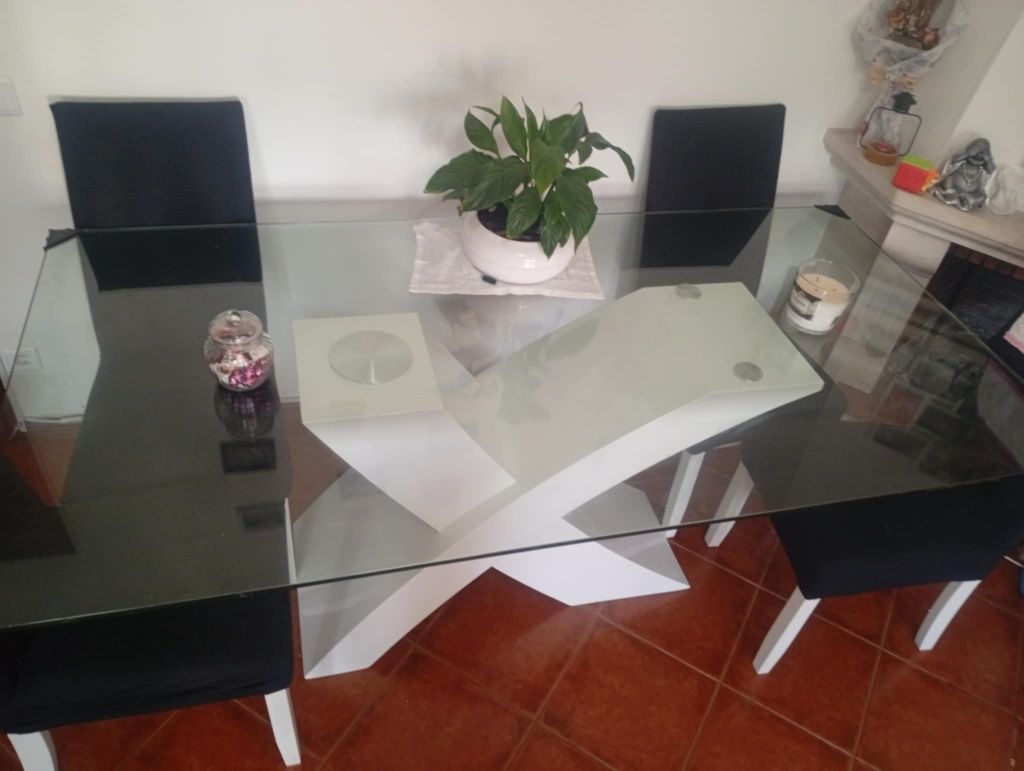 Vendo Mesa de vidro