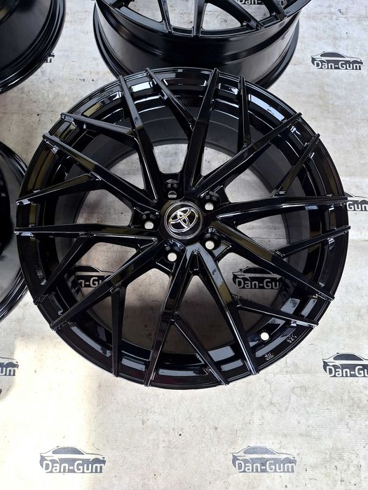 Felgi aluminiowe 5 x 114,3 R 18 Alufelgi oryginalne Sevent Toyota