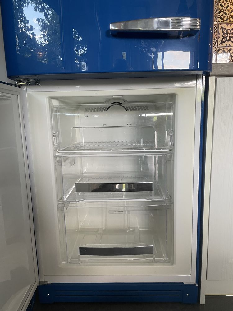 Chłodziarko-zamrażarka Smeg Retro 50’s FAB32LBLN1 kobalt