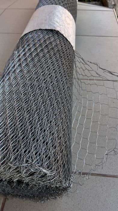 Сітка штукатурна просічна витяжна оцинкована, 4 рулони