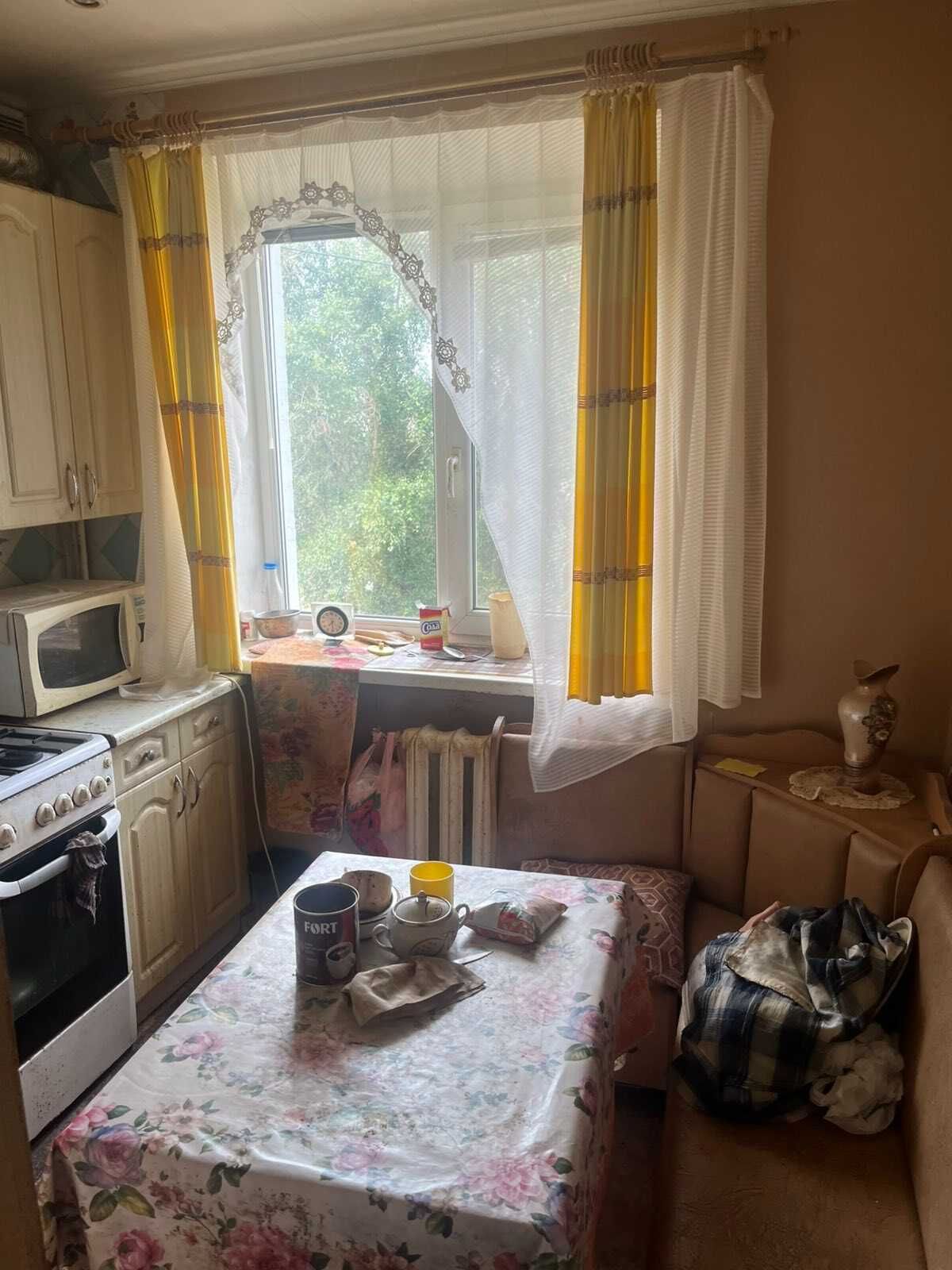 Продается 2-х комнатная квартира в Центре.