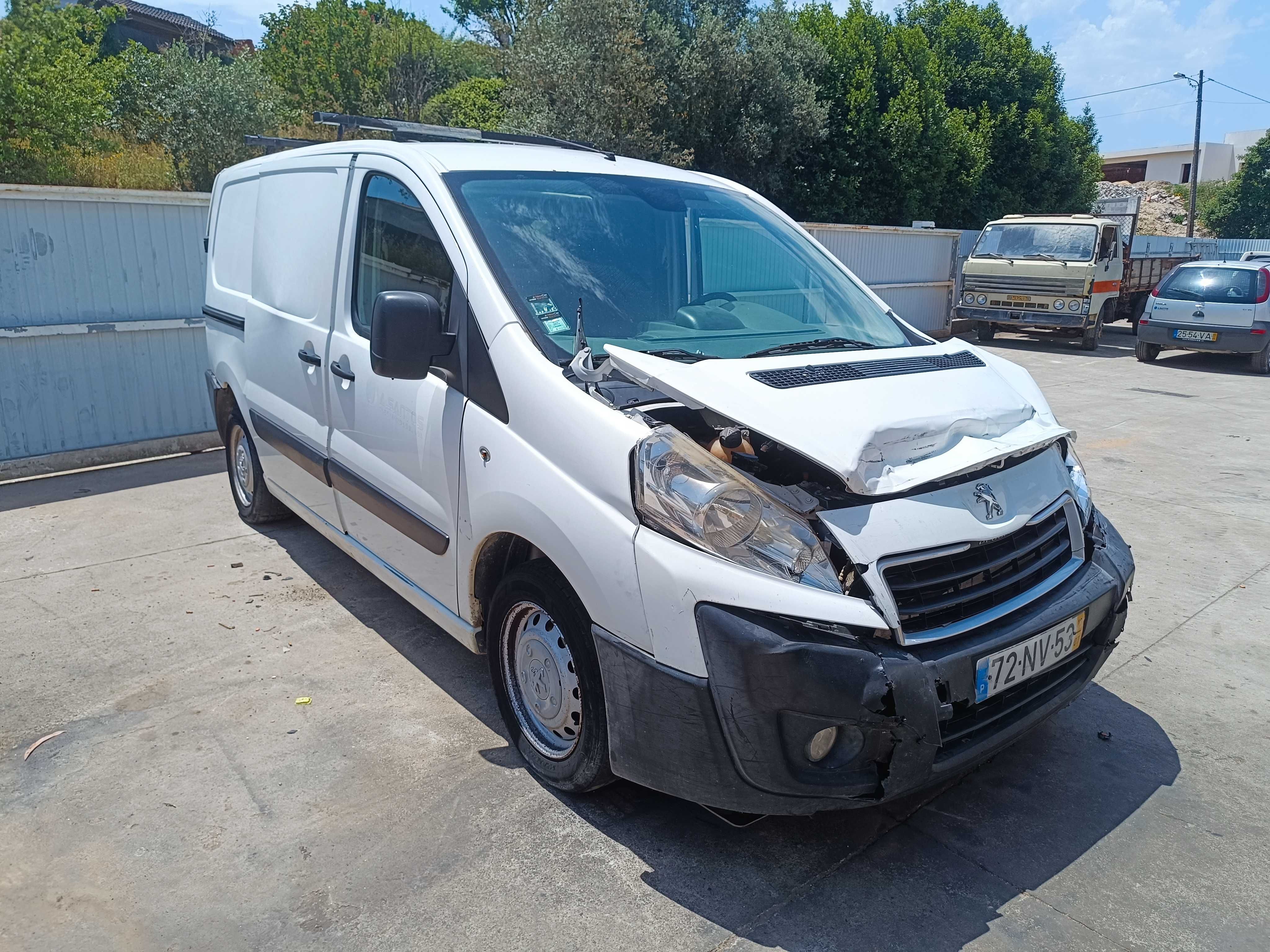 Peugeot Expert 2.0hdi de 2013 sinistrada