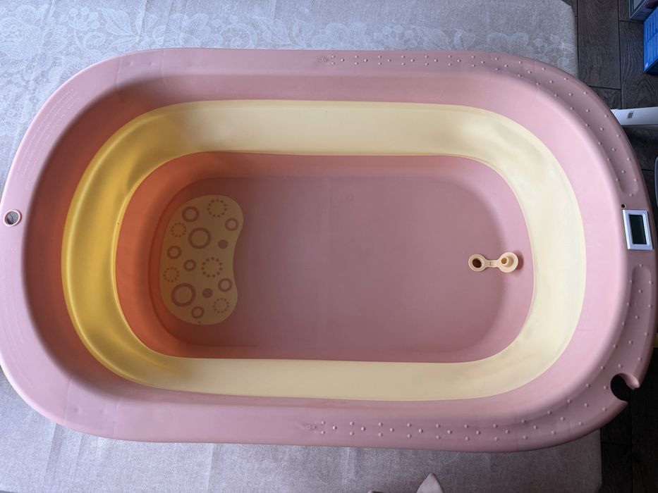 Продам ванночкув дуже гарному стані