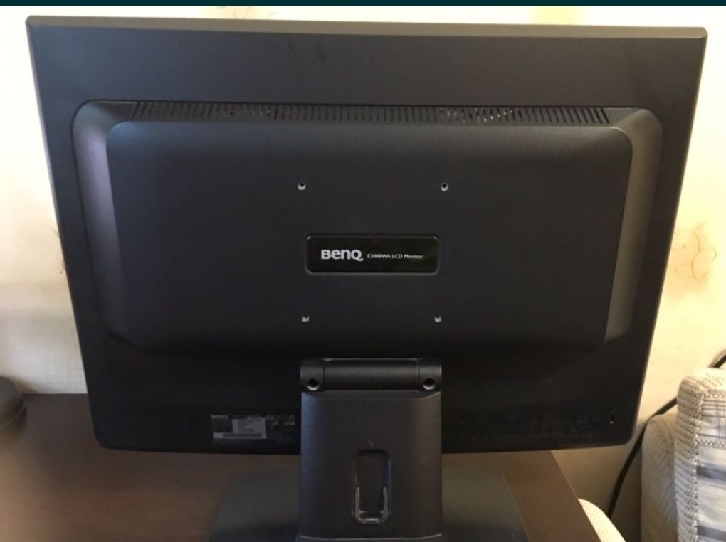 Продам Монитор Benq E2000WA