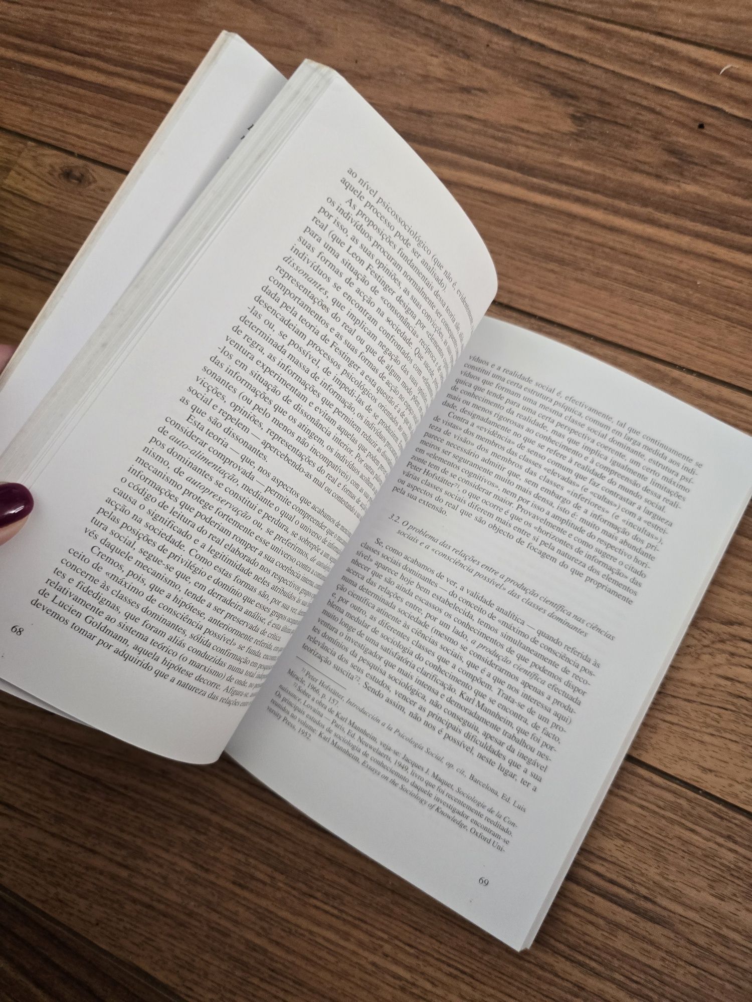 Vendo livro ciências sociais