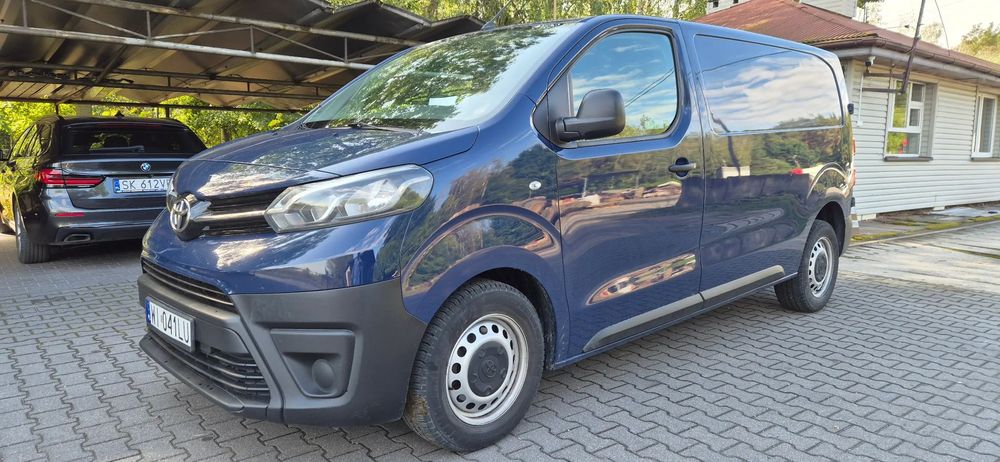Toyota PROACE  Toyota ProAce   31900,00 netto faktura vat