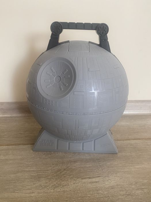 Кейс от игрового набора "Звезда смерти" серии "Star Wars" Hot Wheels