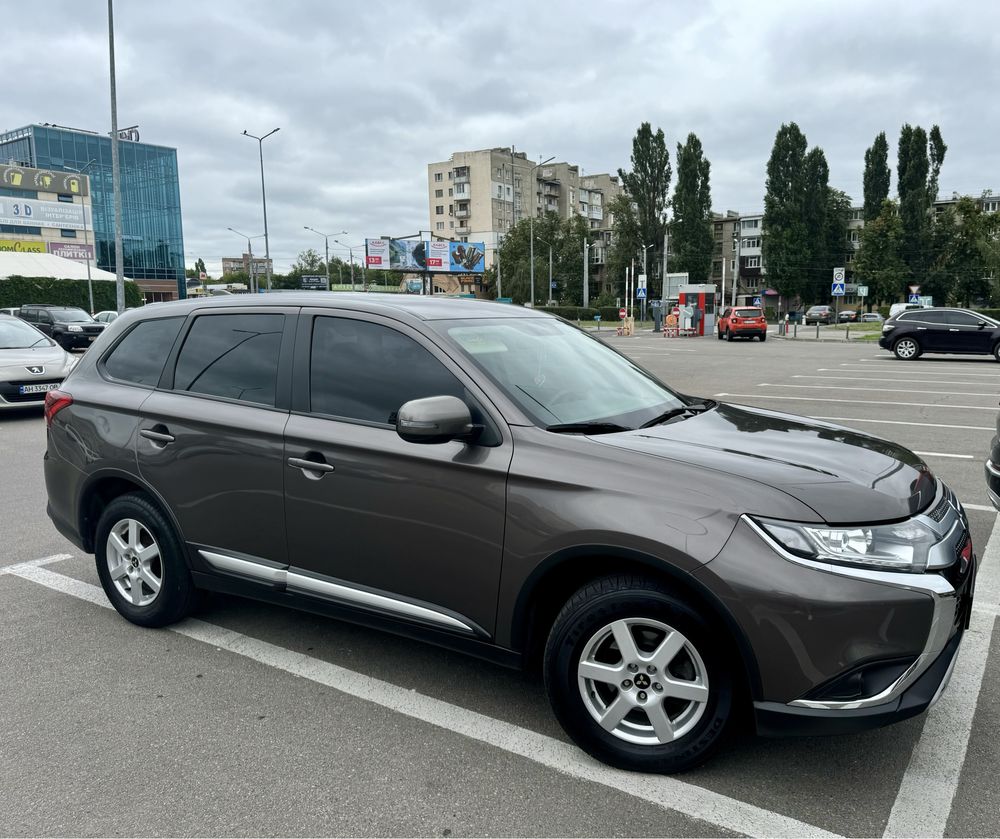Mitsubishi Outlander 2021