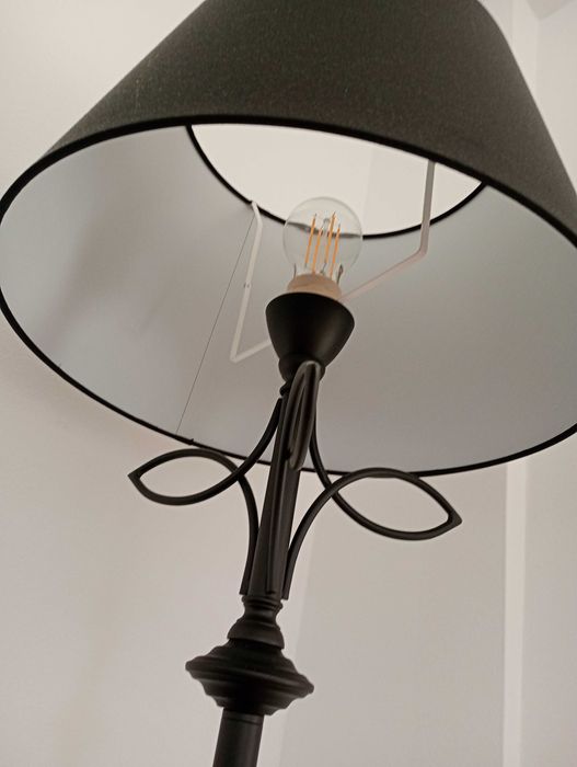 Stylowa Lampa podłogowa 188 cm wsoka do salonu stojąca czarny mat