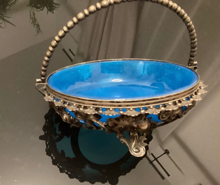 Talerze w kolor turkosowe