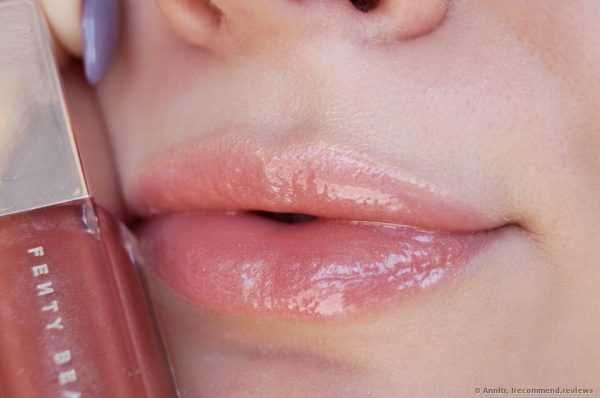 Fenty Beauty Gloss Bomb - блиск для губ. Оригінал. США
